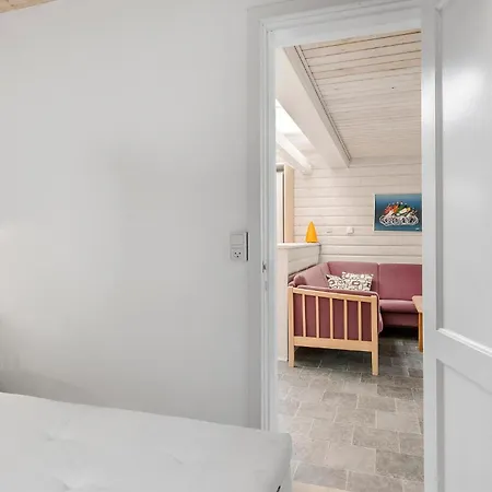 Hébergement de vacances 2 Bedroom Front In *