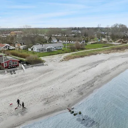 2 Bedroom Front In * אוטרופ